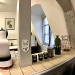 Apartmán La Tour De Jeanne : Hypercentre Charme Et Design