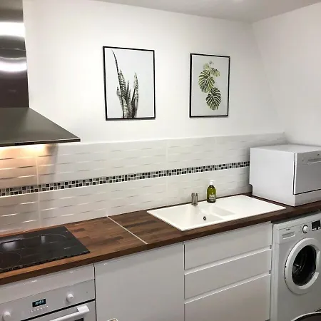 La Tour De Jeanne : Hypercentre Charme Et Design Apartman *